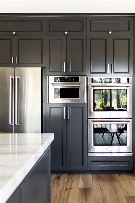 should cabinet hardware match stainless steel appliances|kitchen cabinet hardware vs stainless steel.